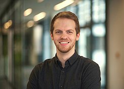 Herr Dr. Patrik Fröhlich